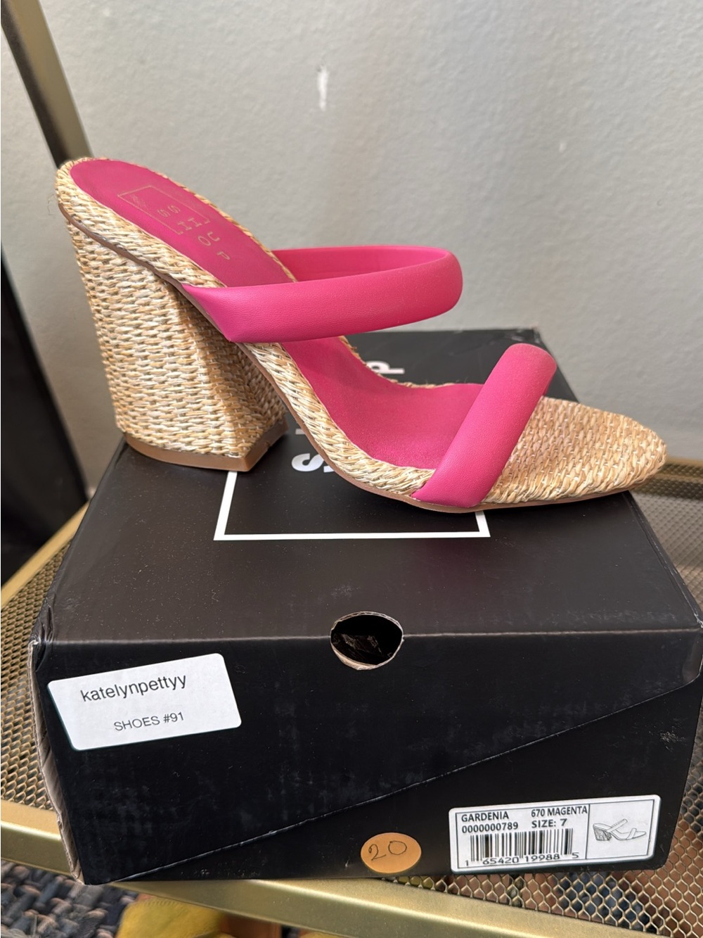 NWT- Women’s Pink Woven Block Heel Sandals